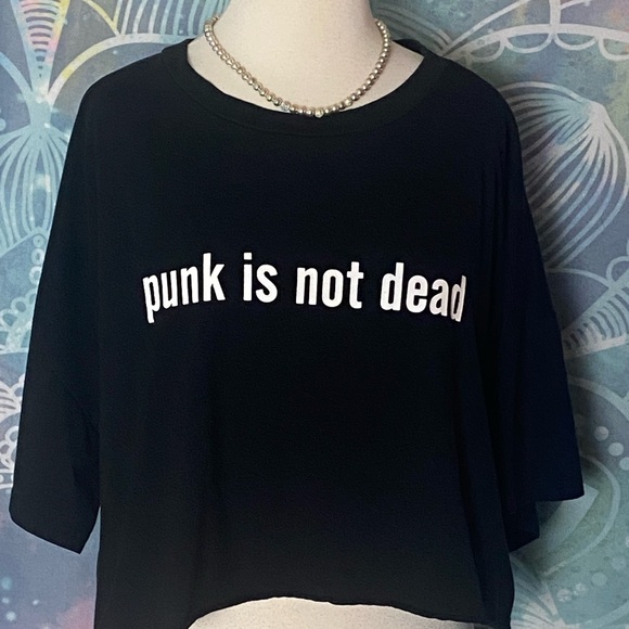 Punk is not Dead short sleeve black white letters cropped t-shit stretch 2 XL - Picture 1 of 5